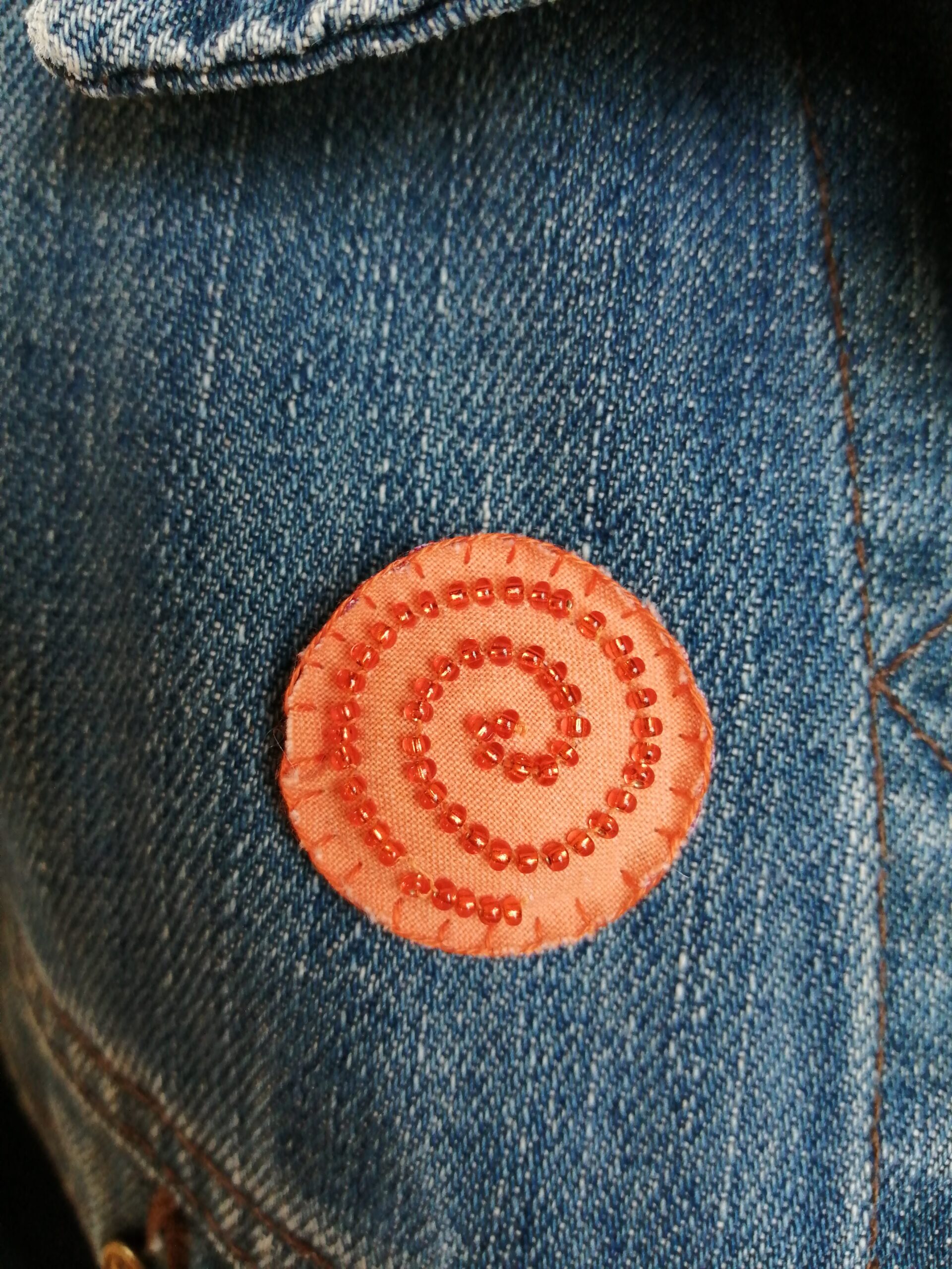 Broche Lunéville - Escargot orange